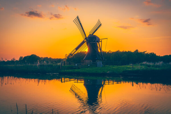 249092 - Molen zonsondergang